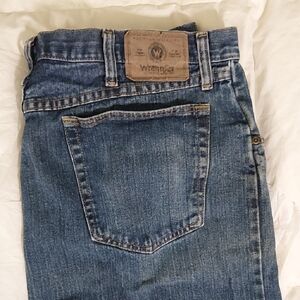 Wrangler Classic Indigo Relaxed Jeans